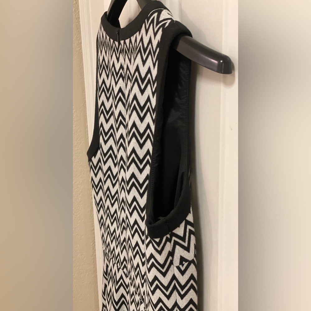 Sleeveless Dress, Chevron Sheila — By Trina Turk, Size Medium - Picture 11 of 15
